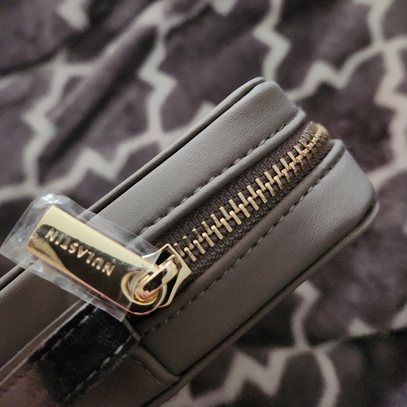 💎NULASTIN💎-LUXE TRAVEL KIT✈️ TSA approved sizes.5pc bundle w/vegan leather bag - Picture 6 of 6